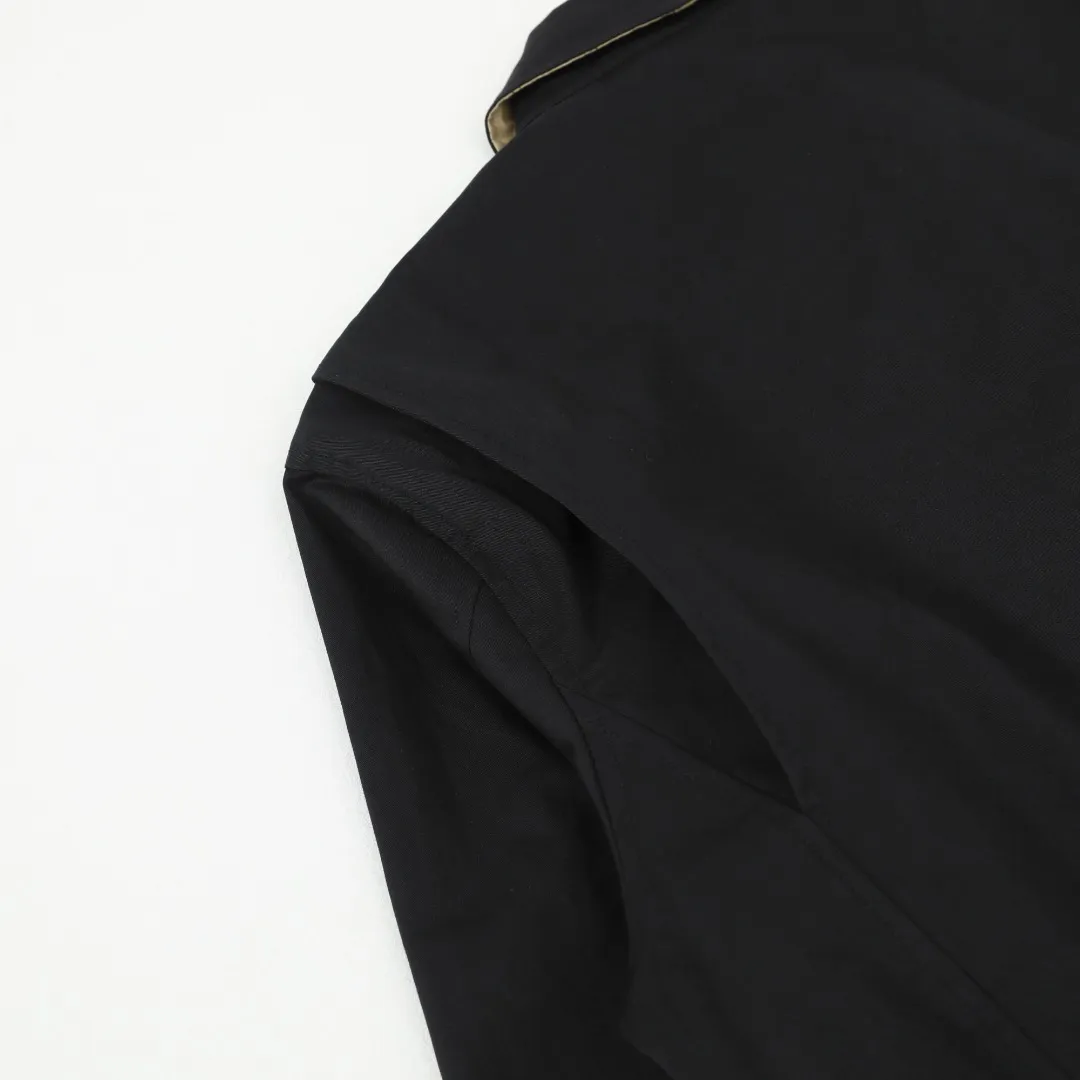 P350 Model No.: R08 Ralph Lauren/Ralph Lauren Classic Unisex Old Cadre Zipper Jacket Size #S/M/L/XL Color #Khaki Black Navy Recommended by many fashion bloggers, the Harrington jacket’s lapel zipper windproof design perfectly blends casual style with street trend elements, making it very suitable for neutral wear. The fabric texture of the jacket is excellent and comfortable to wear. It is a very versatile and trendy jacket. Original development, 100% pure cotton fabric, exquisite embroidery, evergreen style for all seasons, feel free to buy it, retro will never go out of style!  Reference# Length: 68/70/72/74 Bust: 128/132/136/140 Shoulder Width: 52/53/54/55